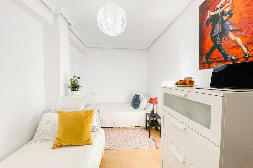 Coqueto Y Amplio Apartamento A 15 Min De La Playa Alicante Zewnętrze zdjęcie
